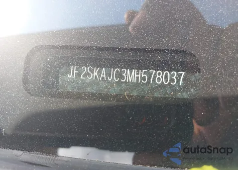 2021 Subaru Forester Premium z USA, uszkodzony, nr VIN JF2SKAJC3MH578037